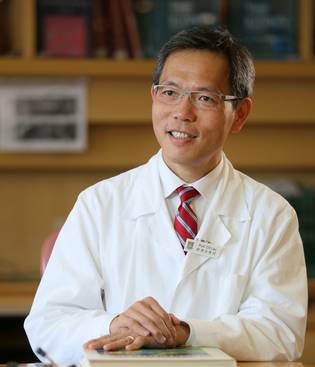 Professor Chak-Sing Lau, President of the Hong Kong Academy of Medicine